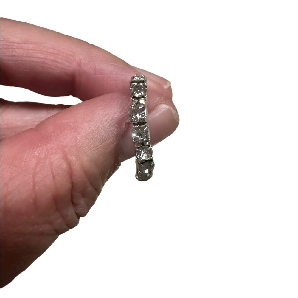 Flexible Diamond Rhinestone Band Ring - Picture 5 of 6